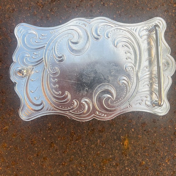 CAST METAL RESIN DECORATIVE BELT BUCKLE - Picture 4 of 5